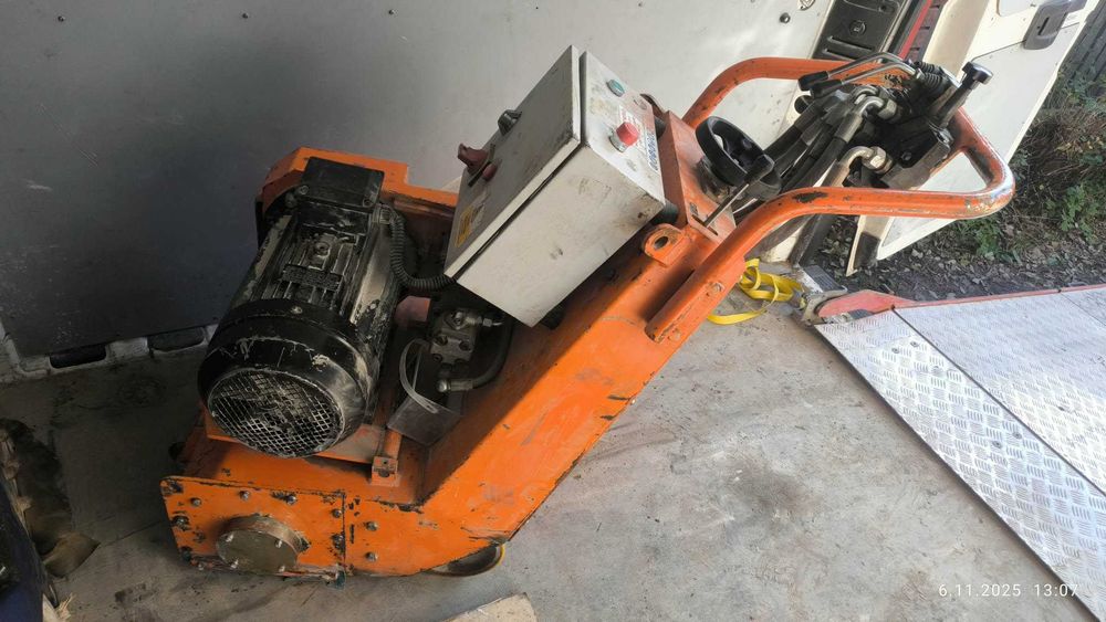 Elektryczna frezarka do betonu BEF 320