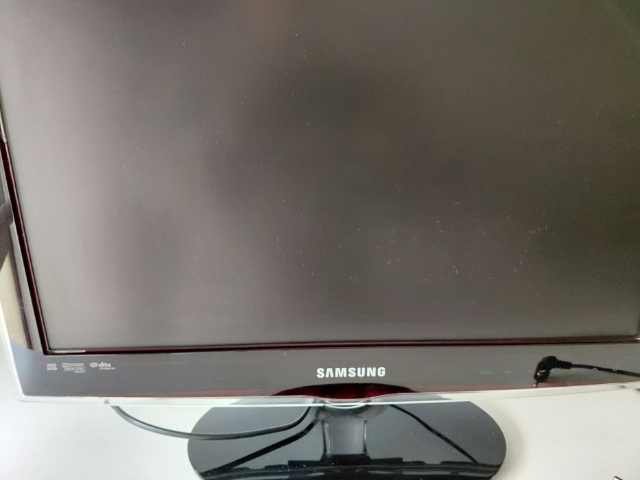TV Samsung muito bem estimada