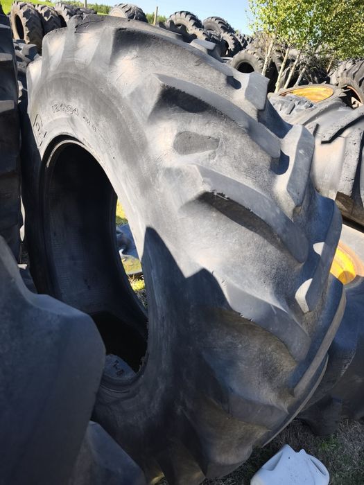 Opona Goodyear radialna 18.4 R34 (460/85 R34) w dobrym stanie