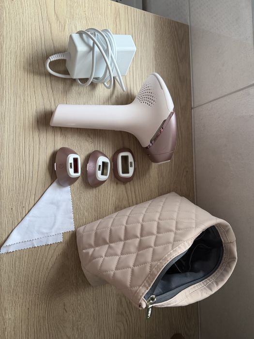 Depilator laserowy IPL Philips Lumea 9900