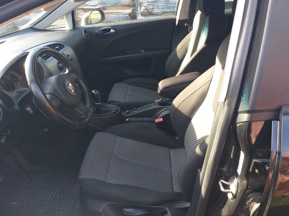 Samochod osobowy seat
