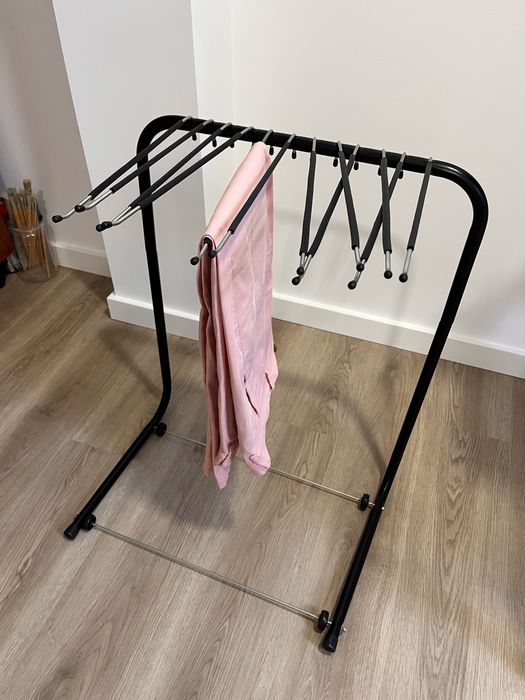 Acessorio para pendurar calças