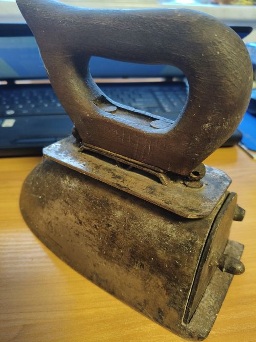 Żelazko  duszą antyk