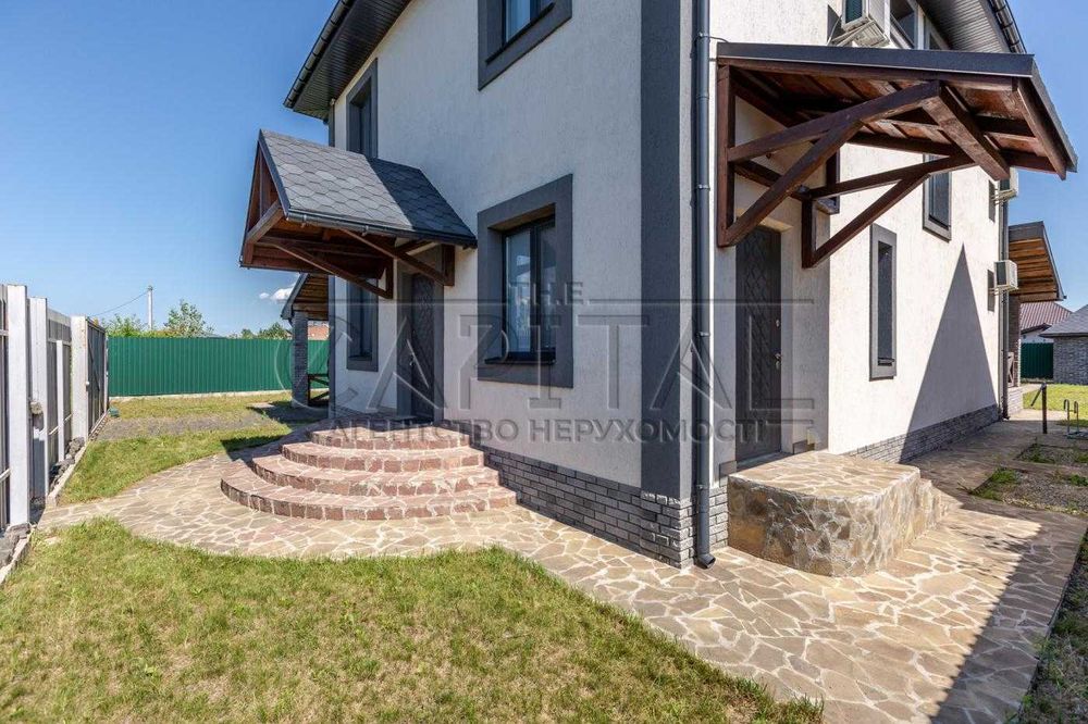 Продажа 2-этажного дома, с. Пуховка, Броварской р-н.