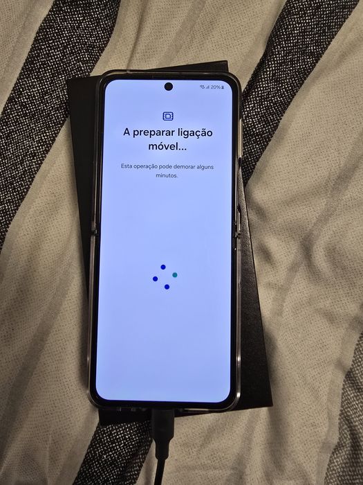 Samsung Zflip5 semi novo