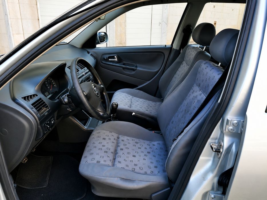 Seat Ibiza 1.9Sdi (5 Lugares/Diesel) de 2000