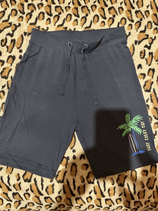 Продам новую одежду на рост 134-140