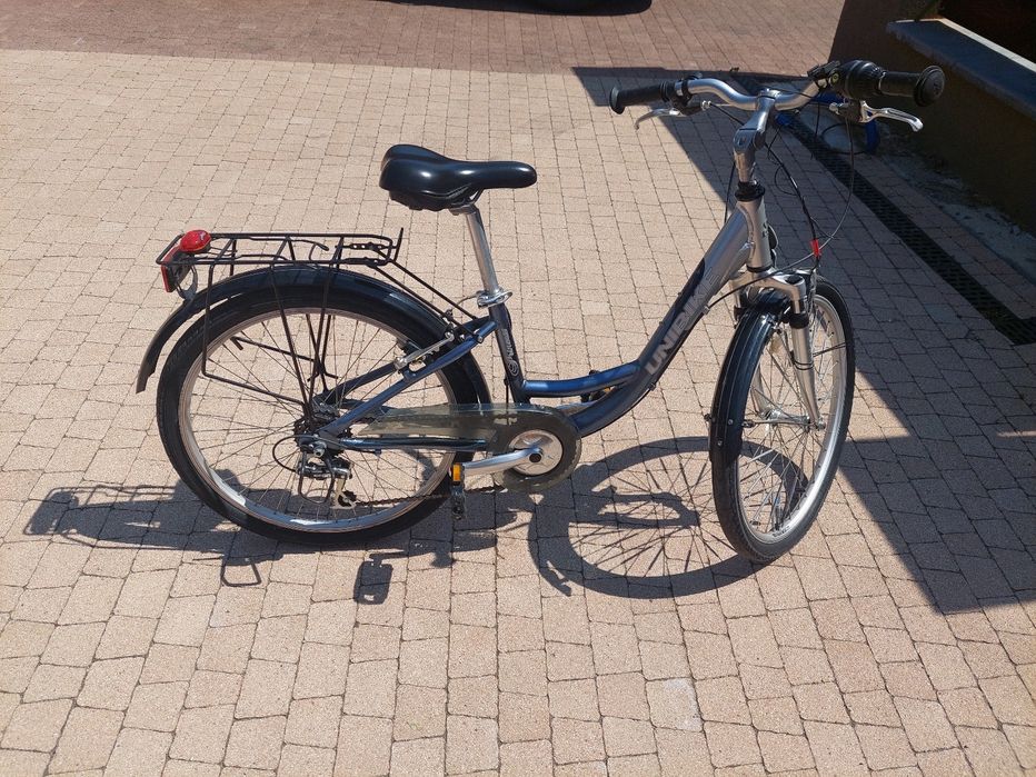 Rower Unibike średniej wielkości