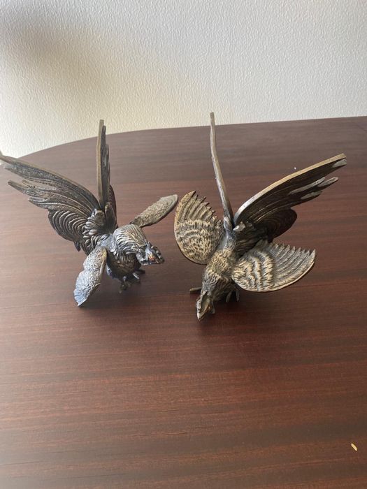 Galos de decoracao em bronze