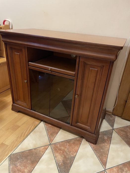 Тумба під телевізор, аудіо і відео