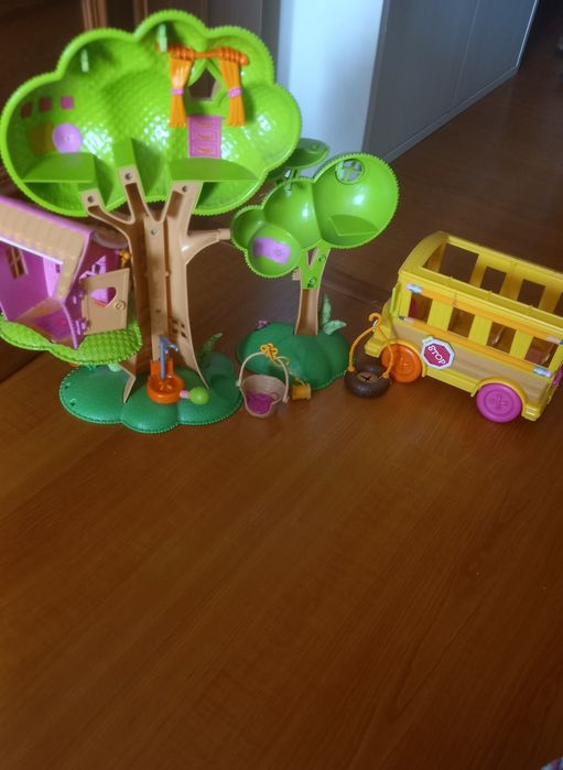 Casa da arvore e carrinha das bonecas Lalaloopsy