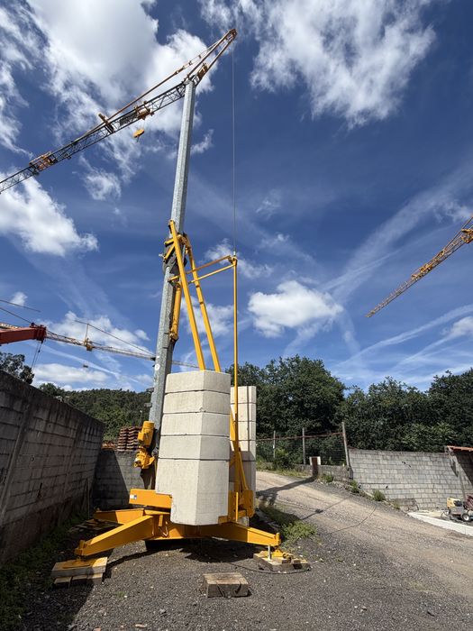 Grua automontante Potain hd16B