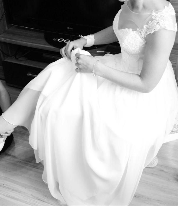 Suknia Ślubna Rozmiar 36 S