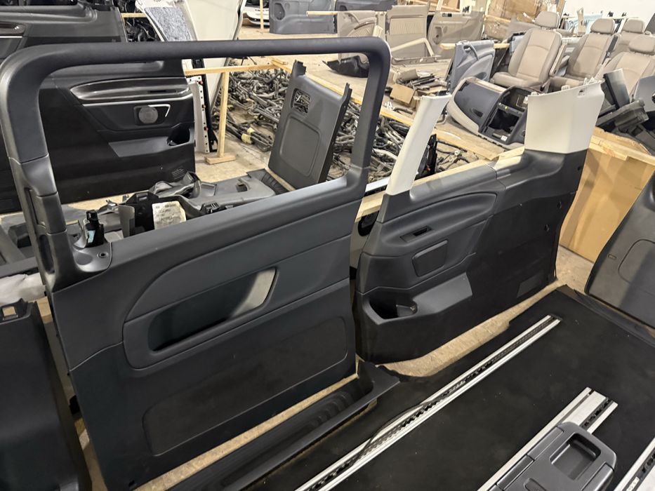Салон сидіння карти потолок обшивки підлога Mercedes Vito V-class W447