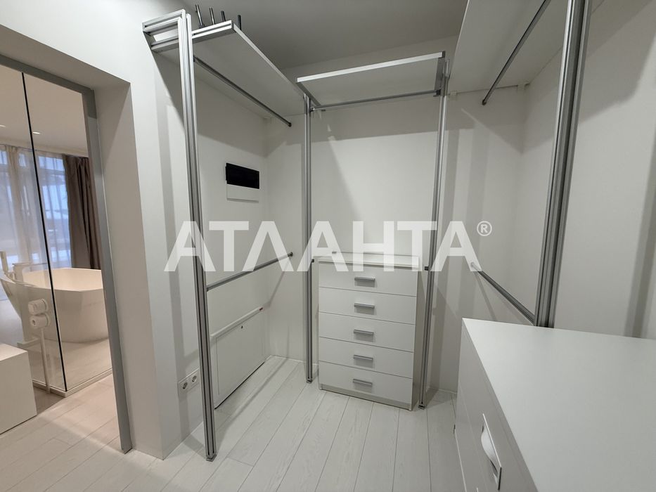 Здається в оренду котедж у Брюховичах, вул. Журавлина