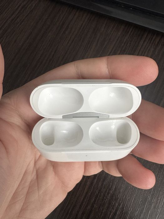 Кейс AirPods Pro 2 А2700