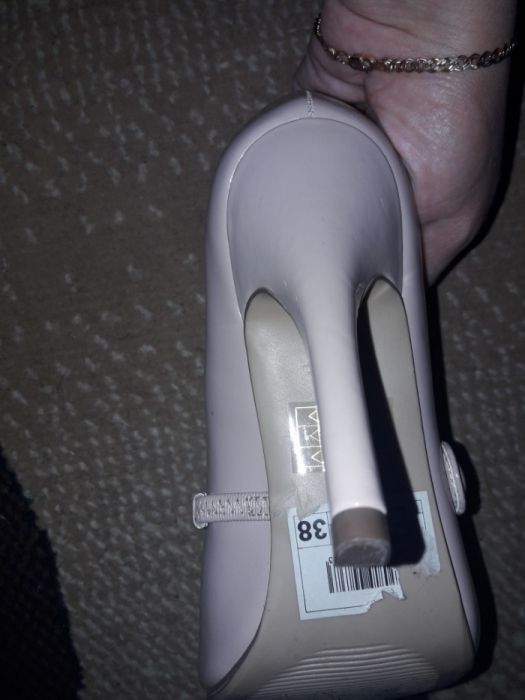 Жіночі туфлі лакові