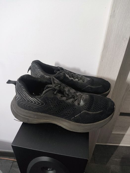 Взуття б/в жіноче 36-37 р