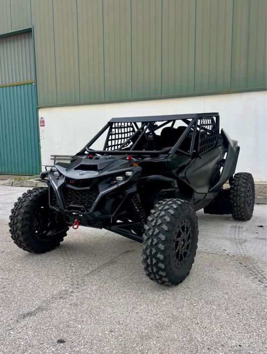 Can Am Maverick R 2025 STOCK FMP