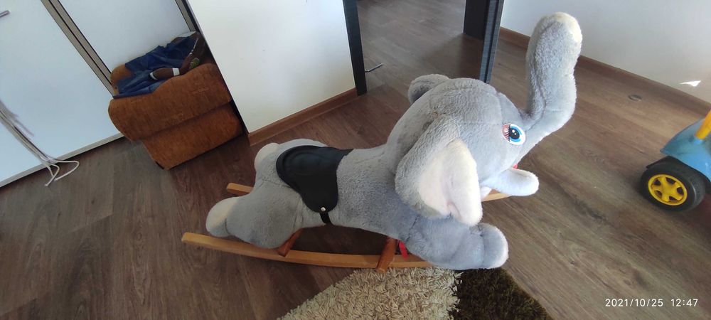 Bujany słonik szaro różowy