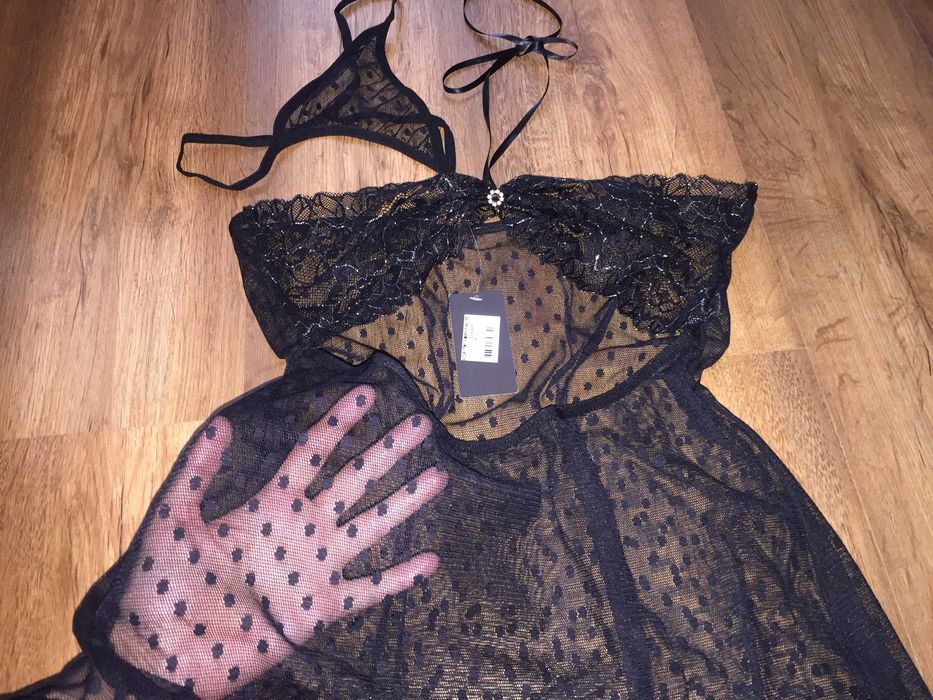 Пеньюар и трусики-стринги набор в коробке