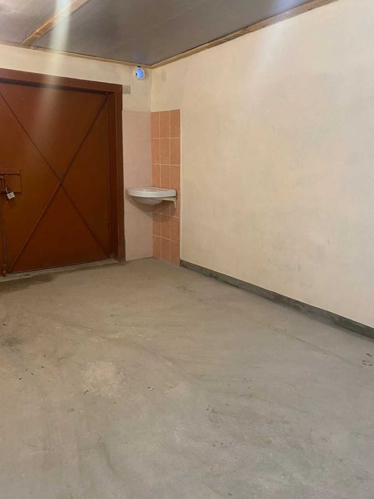 продам гараж в  Г К "Простір"