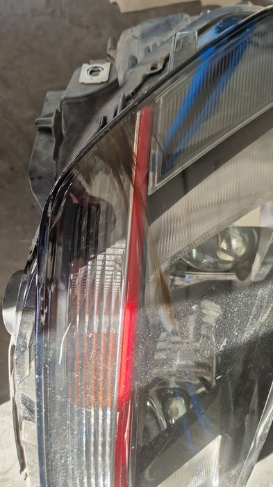 Lampa prawa golf 7 Gti Xenon
