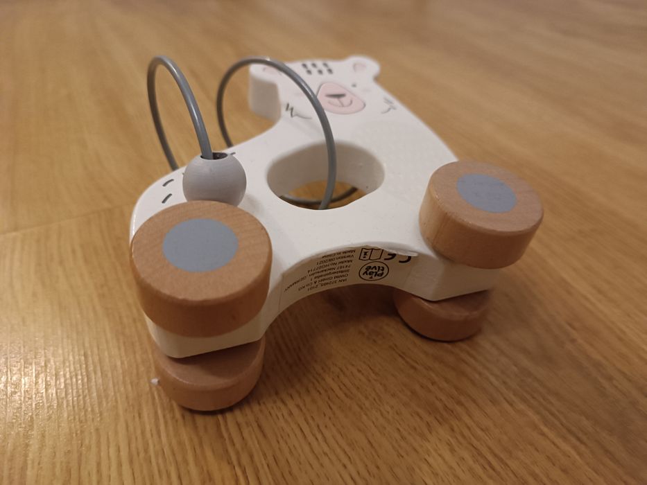 Miś na kółkach, przewlekanka