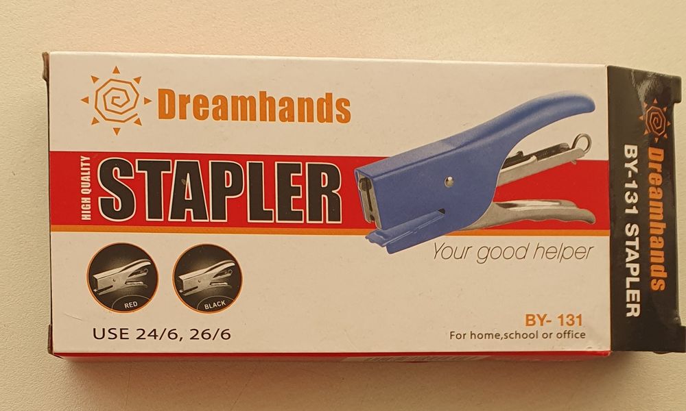 Stapler437717908074024961