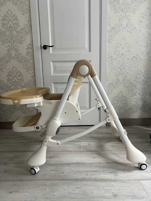 Стільчик для годування Carello