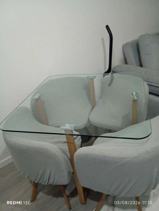 Mesa de vidro de sala