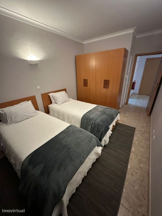 Apartamento T1 com lugar de parqueamento e piscina