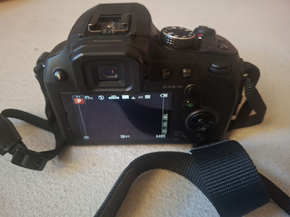Фотоаппарат Panasonic Lumix DC-FZ82DE дзеркальний