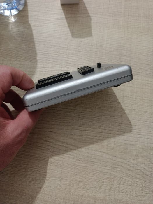 SCART switcher (2 input 1 output) c/oferta de um Cabo SCART (21 pin)