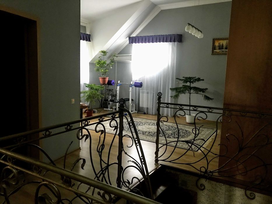 Будинок в центрі м. Полтава. Елітна нерухомість.