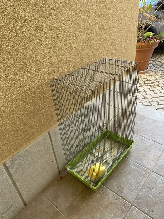 gaiola grande para passáro