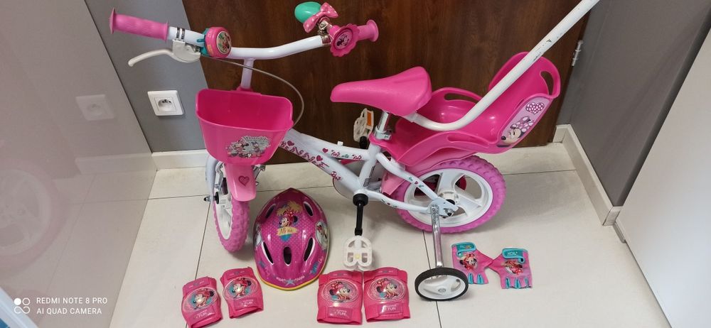Rower Mimi z akcesoriami.