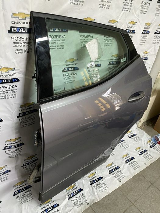 Двері , дверка Chevrolet Bolt EUV розборка шрот
