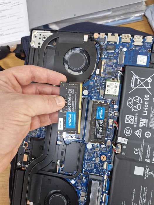 Оперативна пам'ять DDR5 8GB 5600 Micron  Crucial