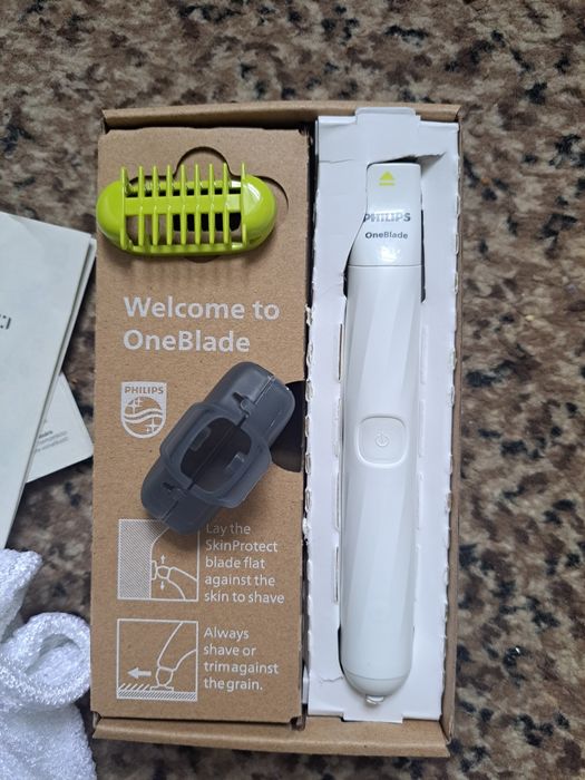 Електростанок Philips OneBlade Intimate