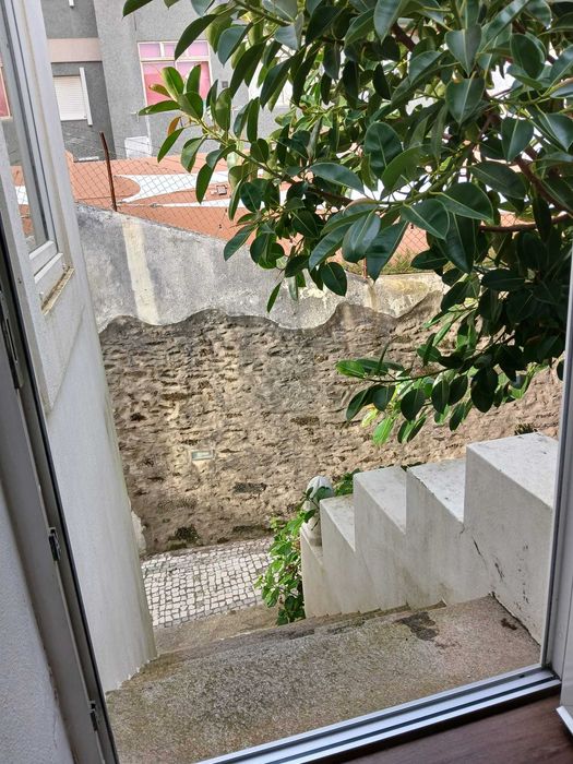 AMPLO T4 DUPLEX para arrendar no centro de ESPINHO