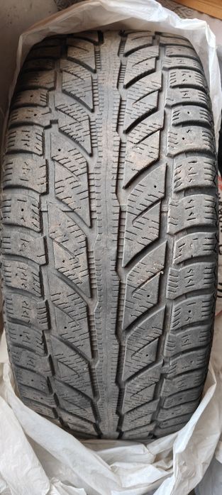 Шины Зимние Cooper 2шт. 245.50.R20