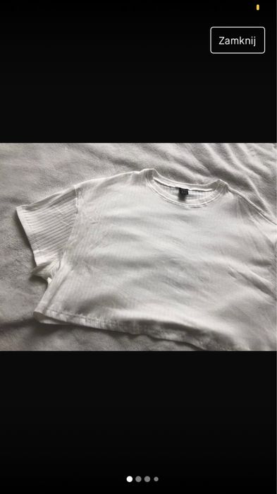 Biały crop top t-shirt