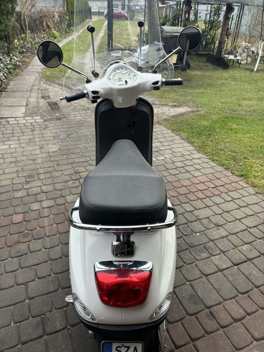 Skuter Piaggio Vespa C38, 2010 rok  - bardzo mały przebieg