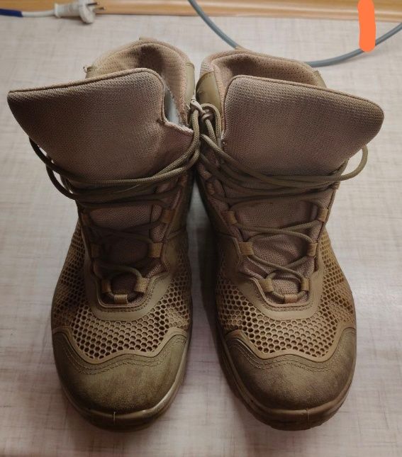 Берцы Талан, соты. Размер 44 и 45. В хорошем состоянии. Две пары!!!