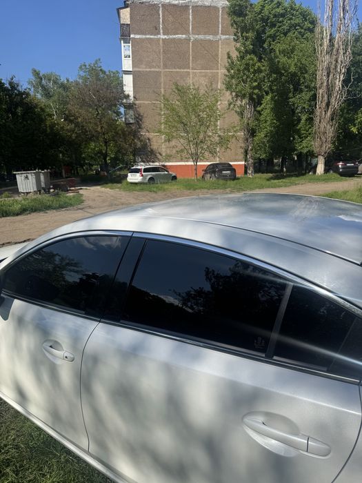 Автомобиль Mazda 6