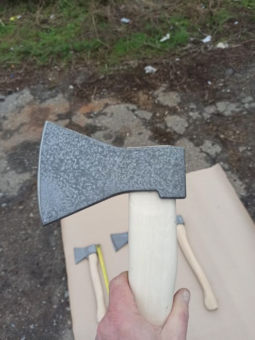 Топоры, каленные. Хорошее качество!Колун со щеками 1.9кг.,2.1кг.