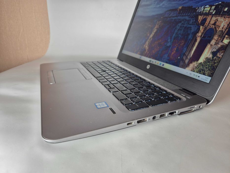 HP 850 G3 Intel i5-6200U, RAM 8Gb, SSD 256Gb + HDD 500Gb