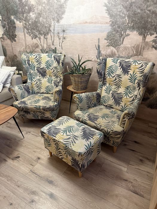 Fotele uszak Ikea w liscie z podnóżkiem