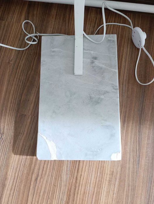Lampa podłogowa Laforma